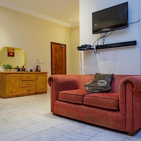 Ocean Villa Heights Brufut Bagian luar foto