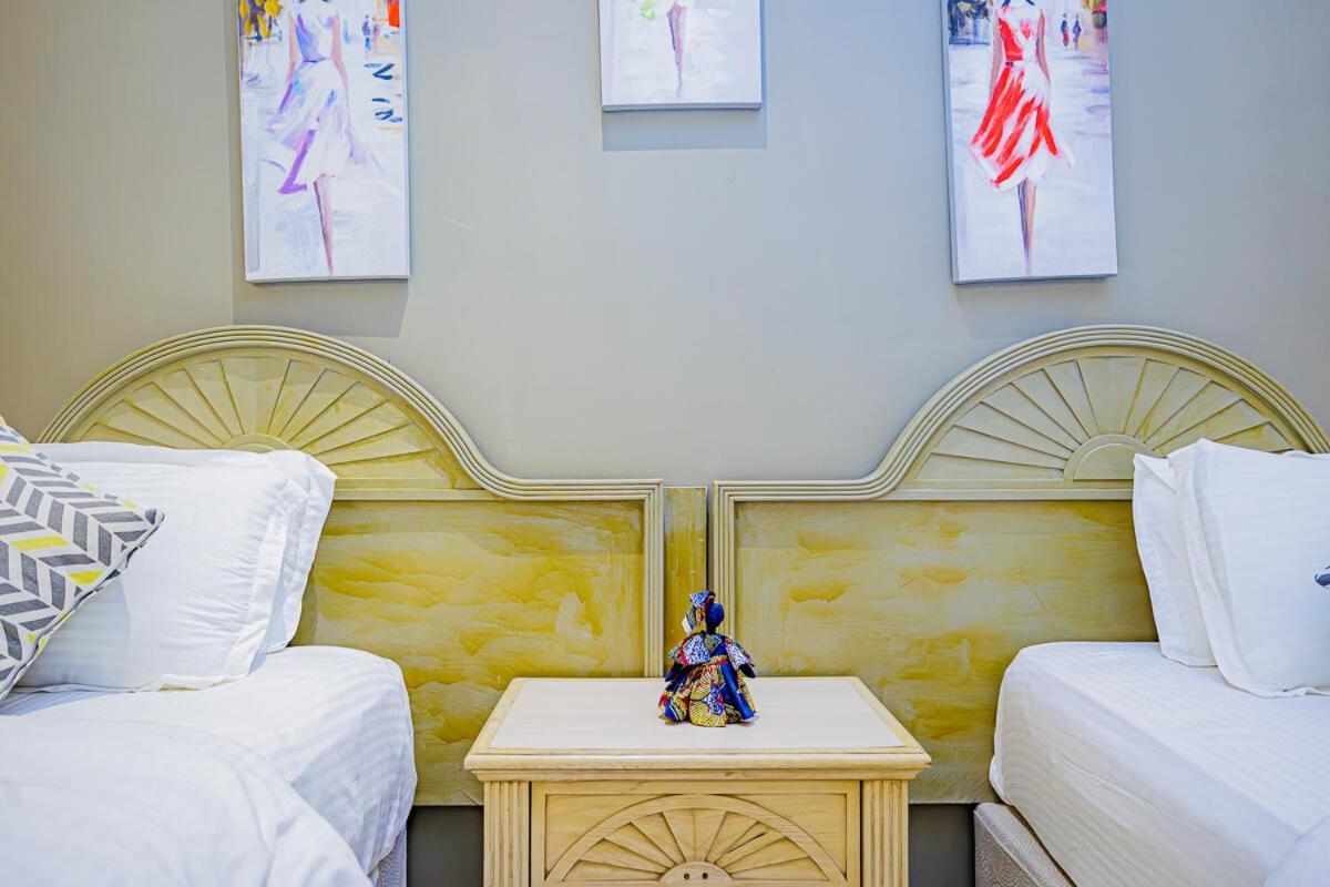Ocean Villa Heights Brufut Bagian luar foto